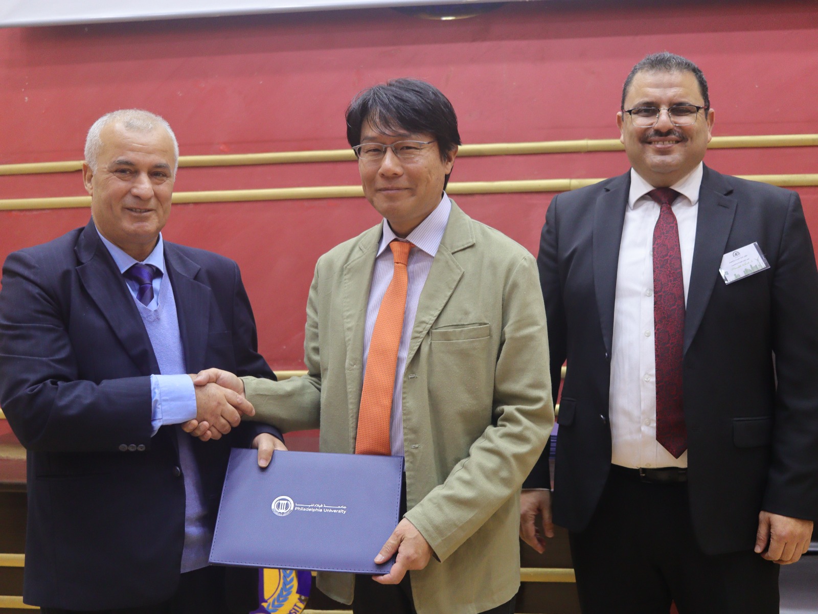 كلية العمارة والتصميم في فيلادلفيا تنظم يومًا علميًا عالميًا لدعم الابتكار والاستدامة