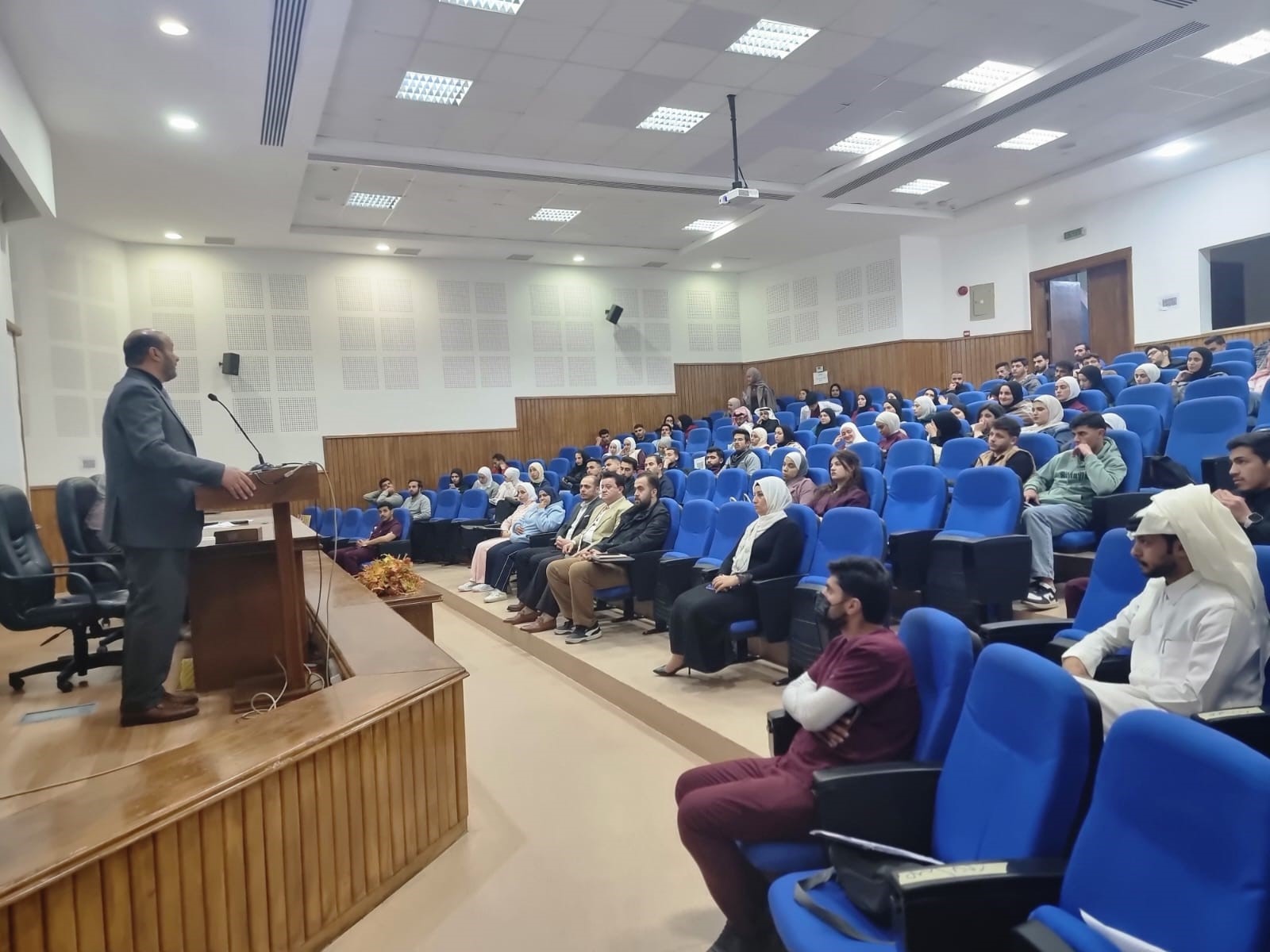 تمريض فيلادلفيا تنظّم ندوة حول آلية التسجيل والانتساب لنقابة الممرضين