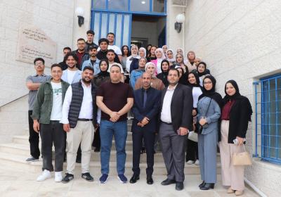 زيارة مجموعة من طلبة جامعة فيلادلفيا/كلية الحقوق إلى إدارة مكافحة المخدرات